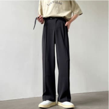 タックワイドパンツ 大人の風格漂うリラックスワイドパンツ