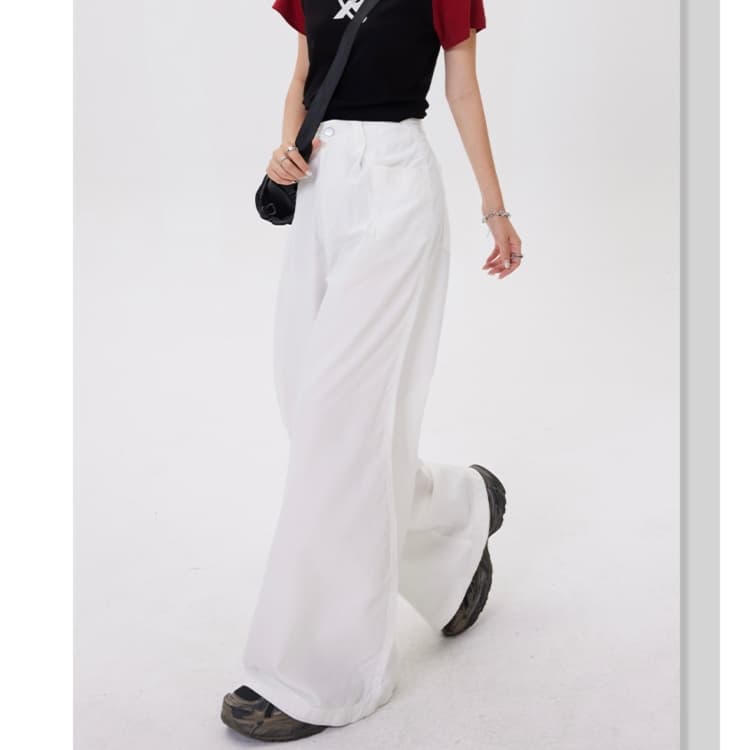 タックワイドパンツ ゆったりシルエットタックワイドパンツ