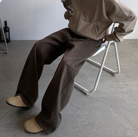タックワイドパンツ ゆったりシルエットタックワイドパンツ