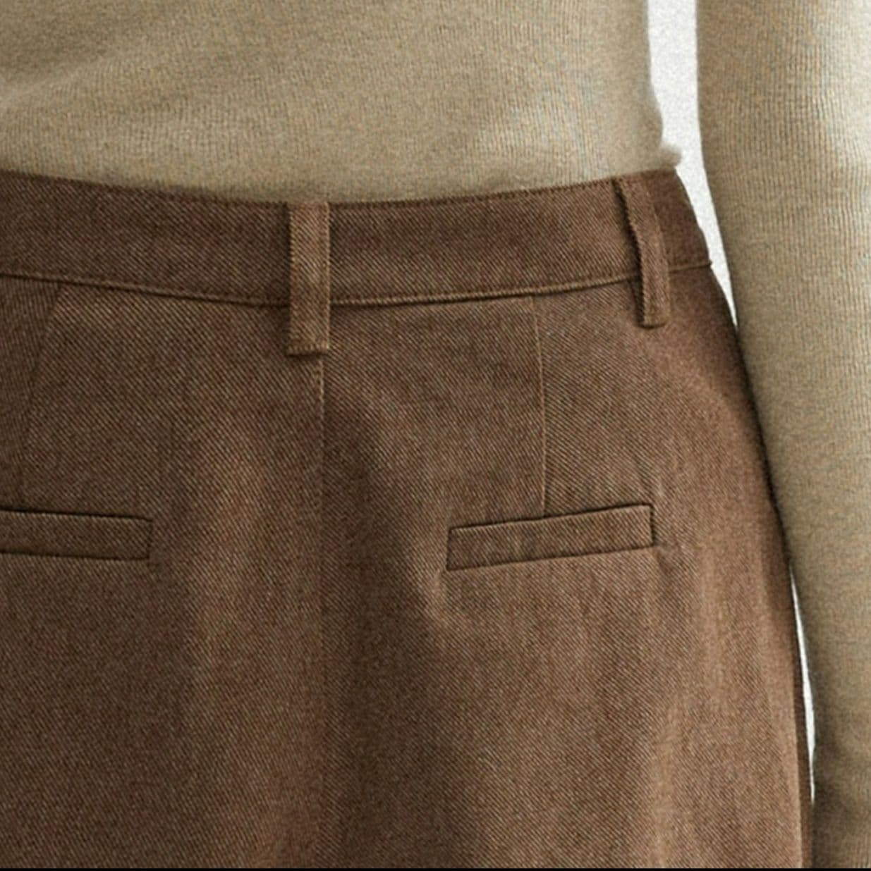 タックワイドパンツ ゆとりのある立体感タックパンツ