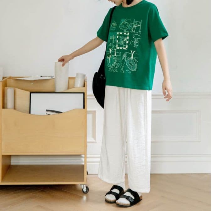 タックワイドパンツ 上品リラックスタックワイドパンツ