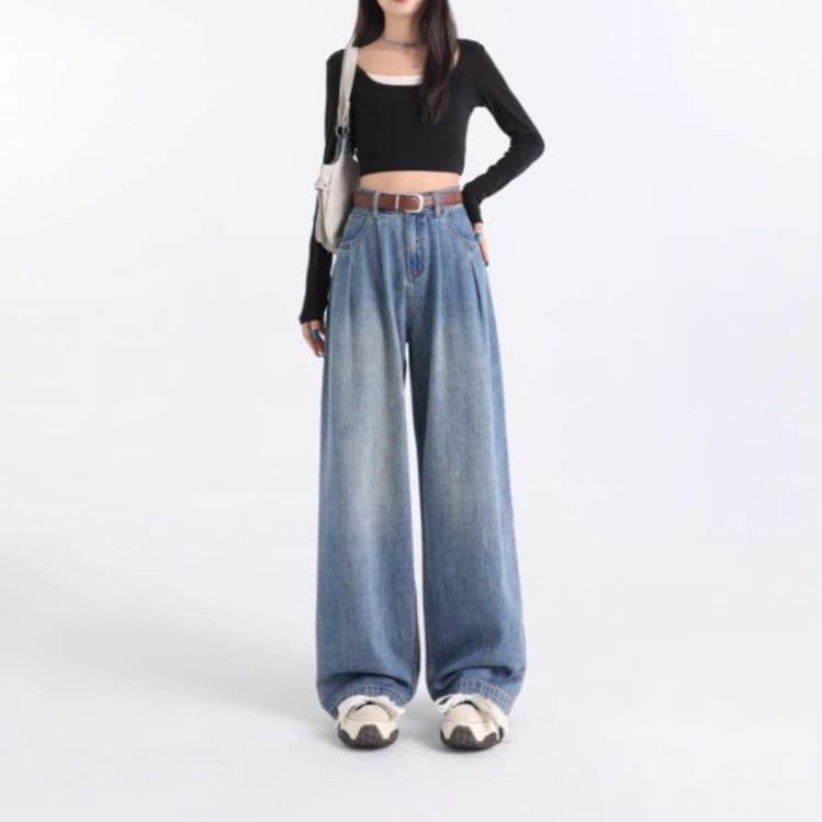 タックワイドパンツ ゆったり流れるタックシルエットデニム
