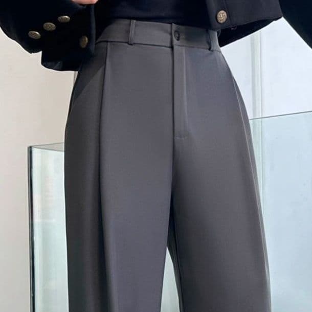 タックワイドパンツ 流れるような美シルエットパンツ