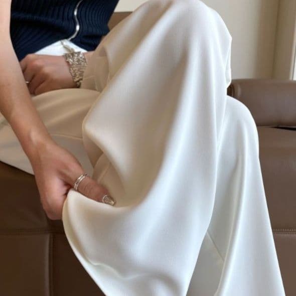 タックワイドパンツ 上品フロードレープパンツ