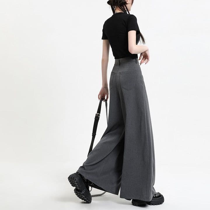 タックワイドパンツ 優雅なたっぷりシルエットパンツ