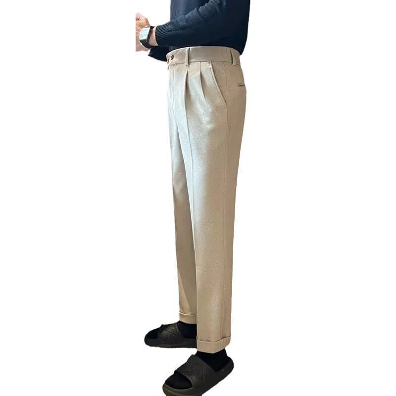 タックワイドパンツ ゆとりのある上質タックパンツ