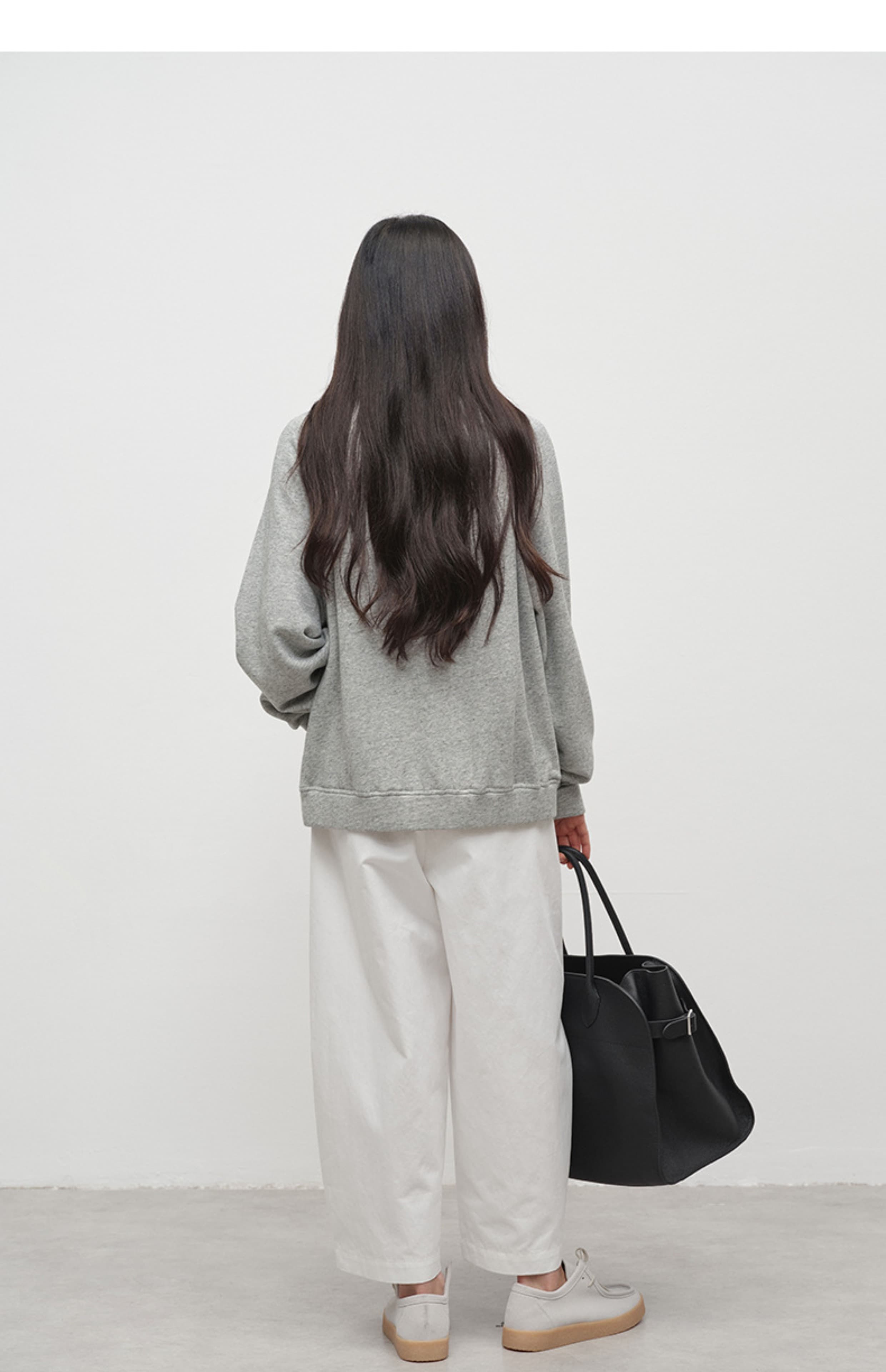タックワイドパンツ すっきりとした美シルエットパンツ