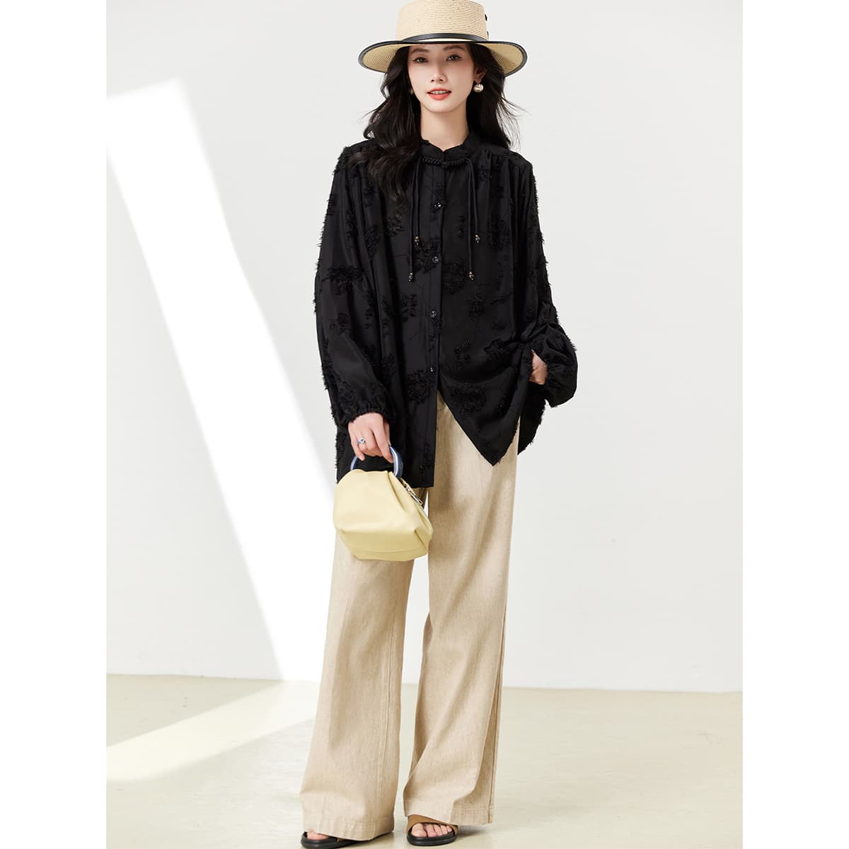 タックワイドパンツ涼やかな風合い タックワイドパンツ