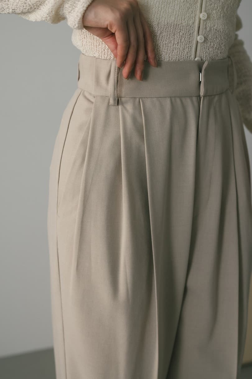 タックワイドパンツ タックワイドパンツ 上質感あふれる立体シルエットパンツ