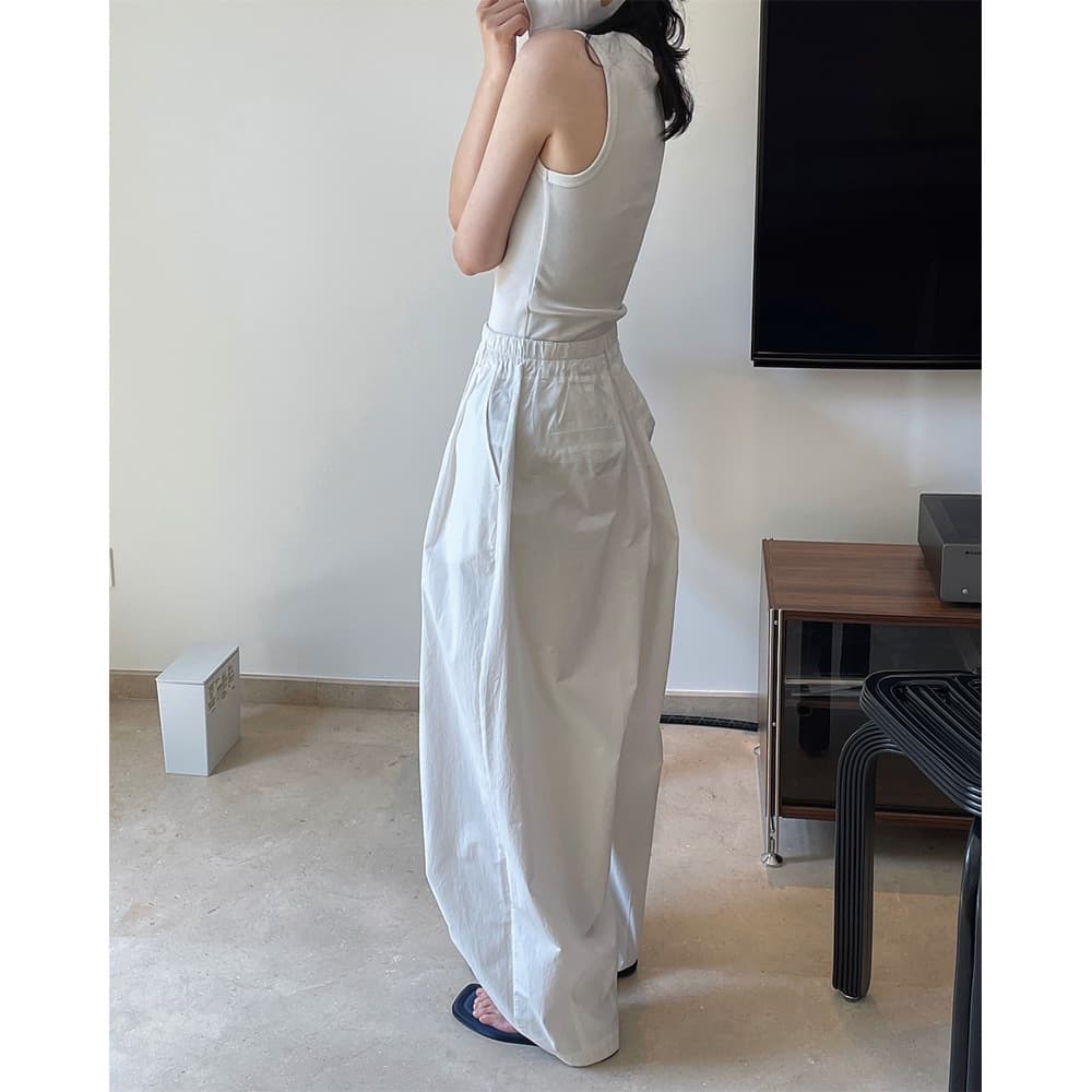 タックワイドパンツ 優雅なフロートタックワイドパンツ