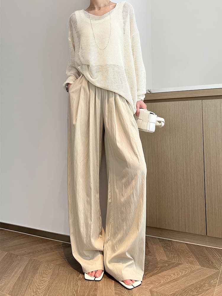 タックワイドパンツ　なめらかリネンタックワイドパンツ