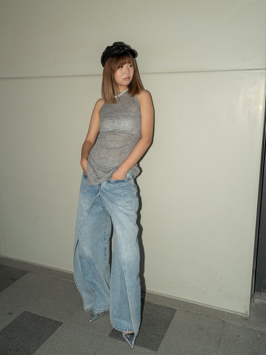 タックワイドパンツ デニムタック入りワイドストレートパンツ
