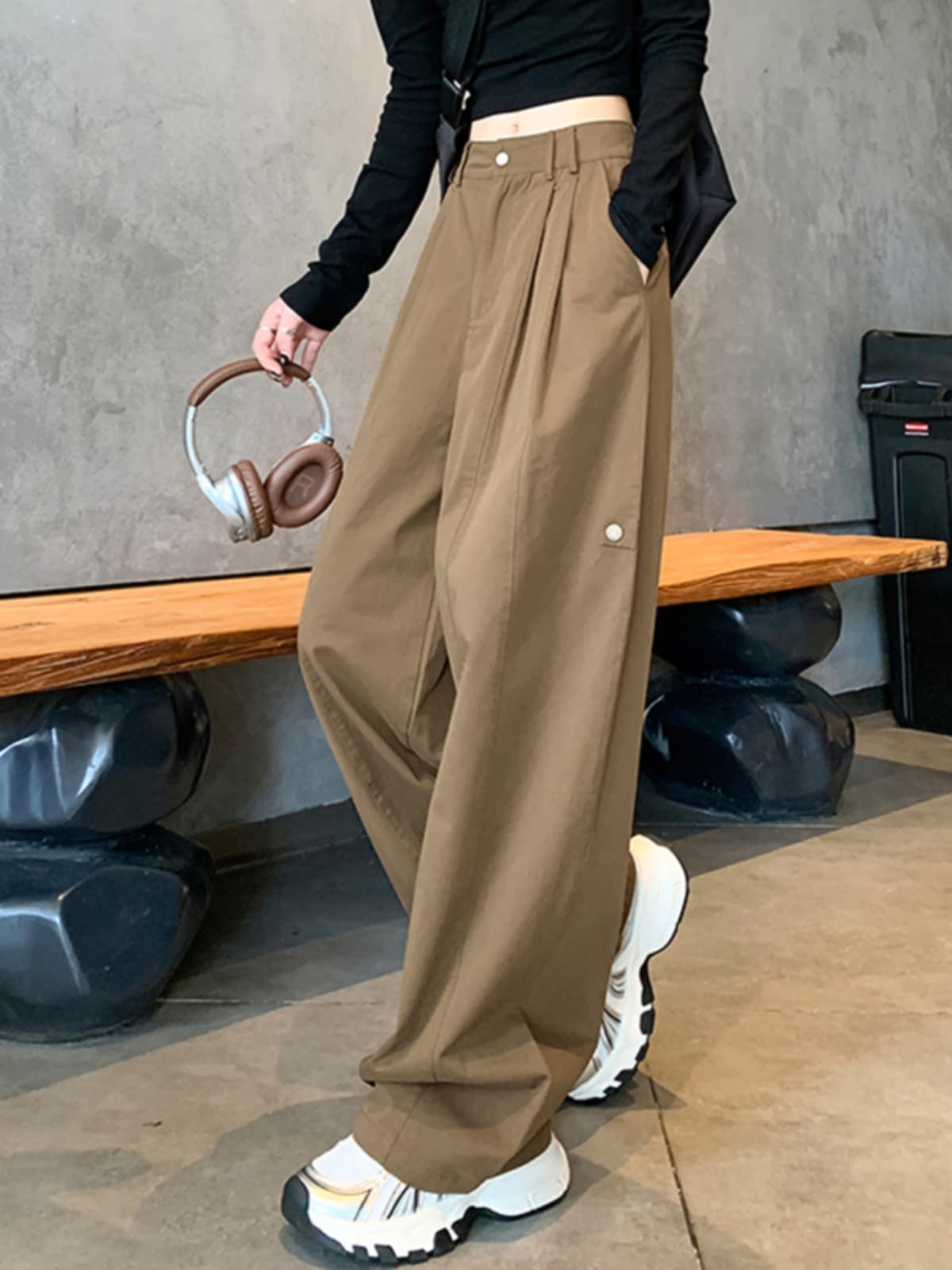 タックワイドパンツ ドレープフォルムタックワイドパンツ