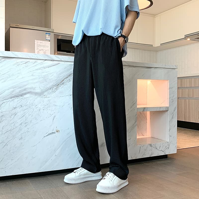 プリーツデザインタックワイドパンツ