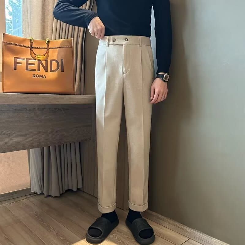 タックワイドパンツ ゆとりのある上質タックパンツ