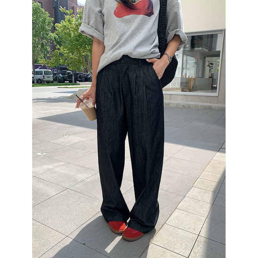 タックワイドパンツ ゆったりタック入り平織りパンツ
