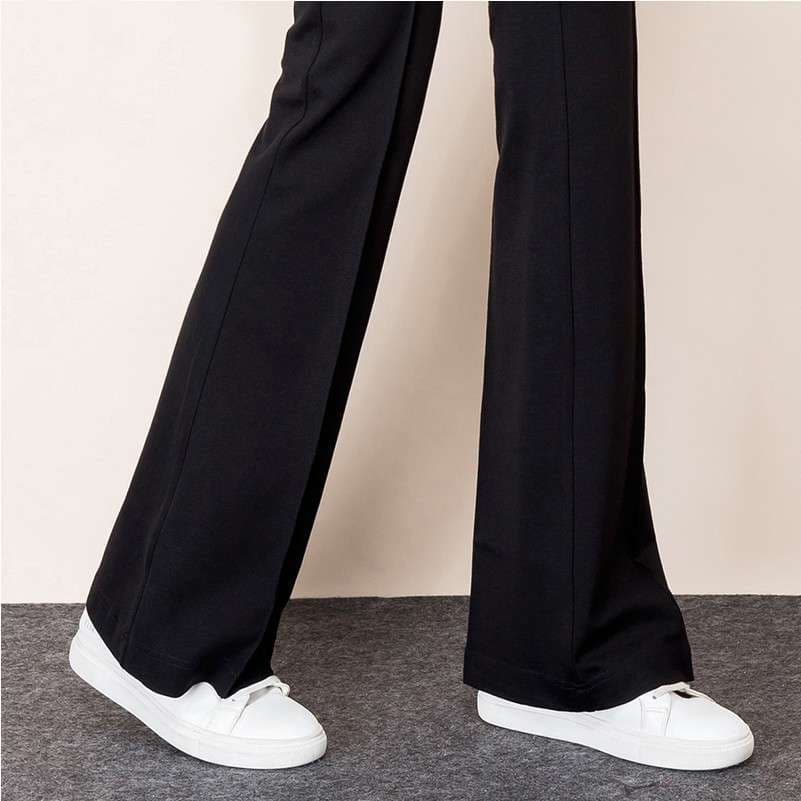 シンプルタックワイドパンツ