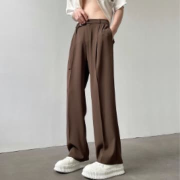 タックワイドパンツ 大人の風格漂うリラックスワイドパンツ