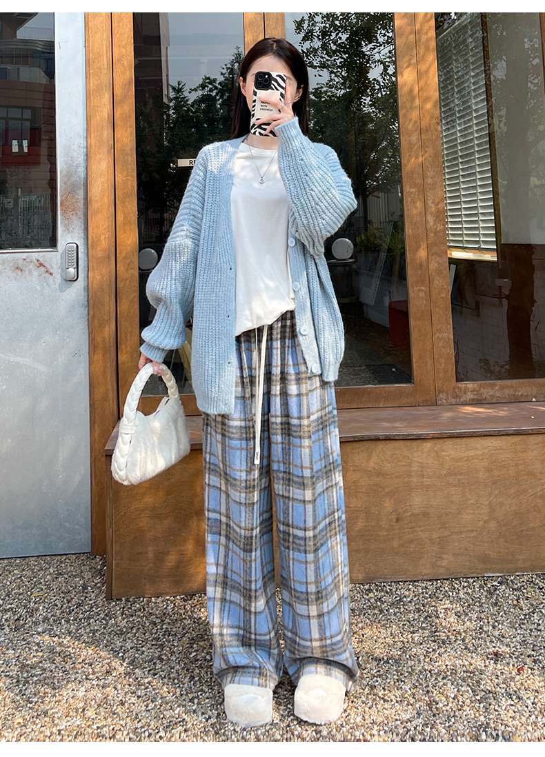 なめらか風合いタックワイドパンツ