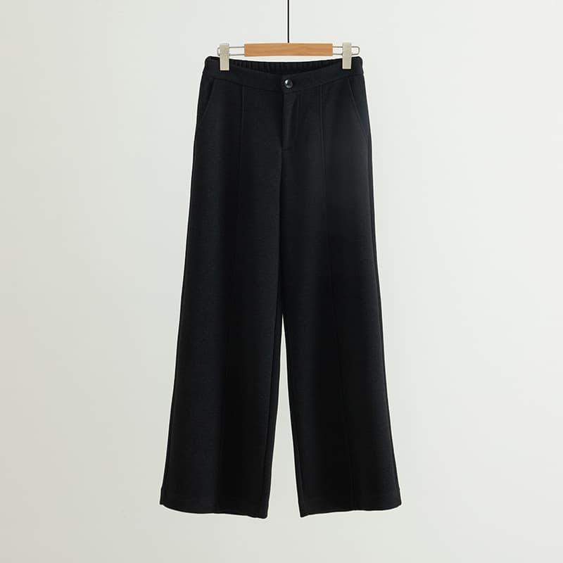 ゆったり楽らくタックワイドパンツ