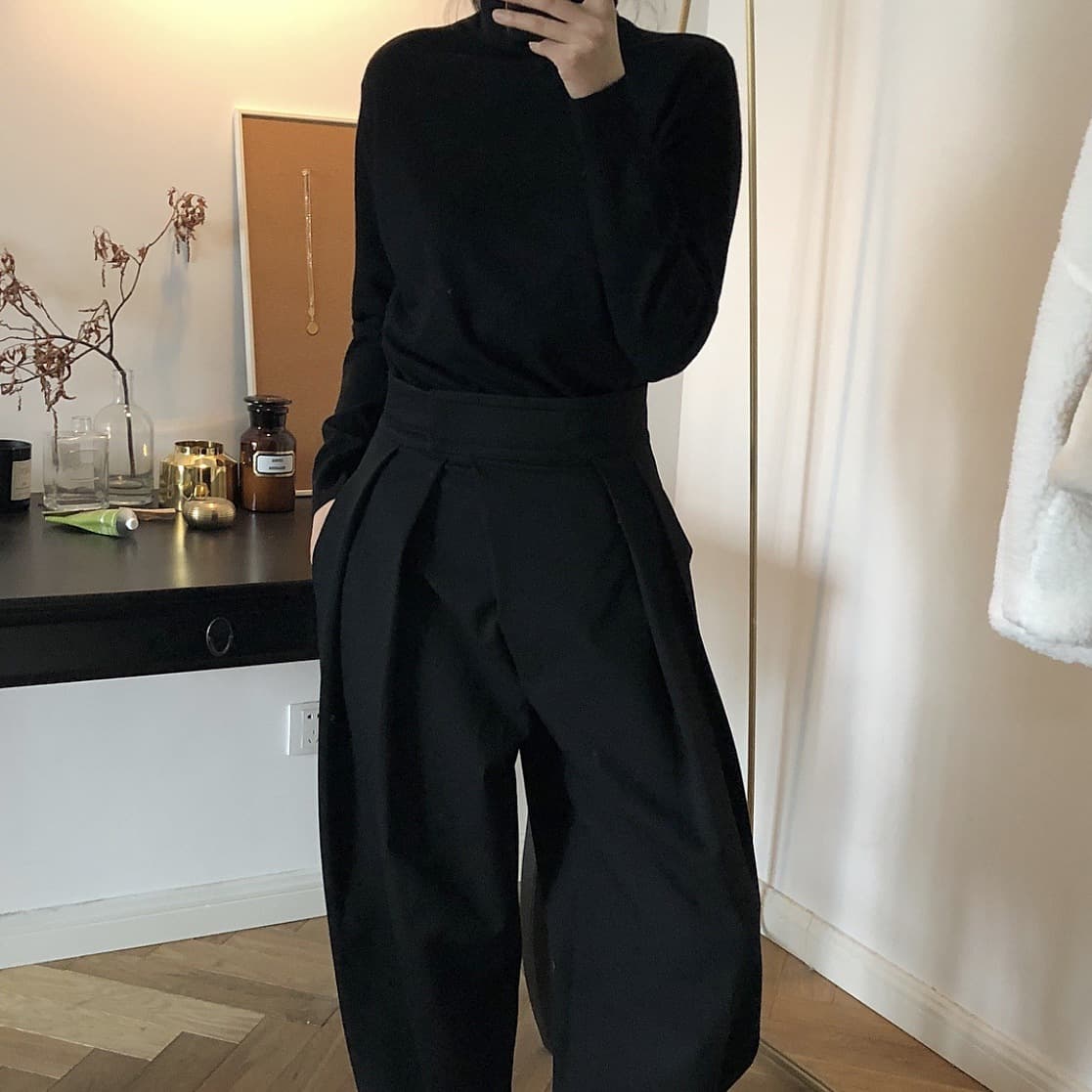 タックワイドパンツ ゆったりタック入りストレッチパンツ
