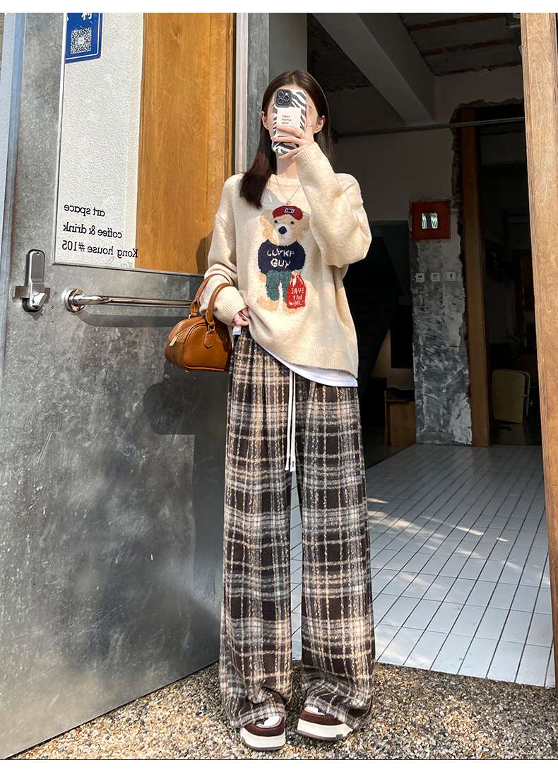 なめらか風合いタックワイドパンツ
