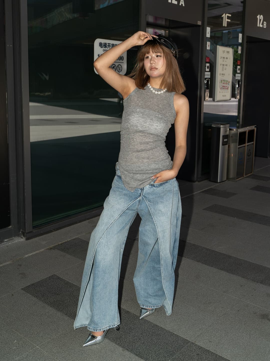 タックワイドパンツ デニムタック入りワイドストレートパンツ
