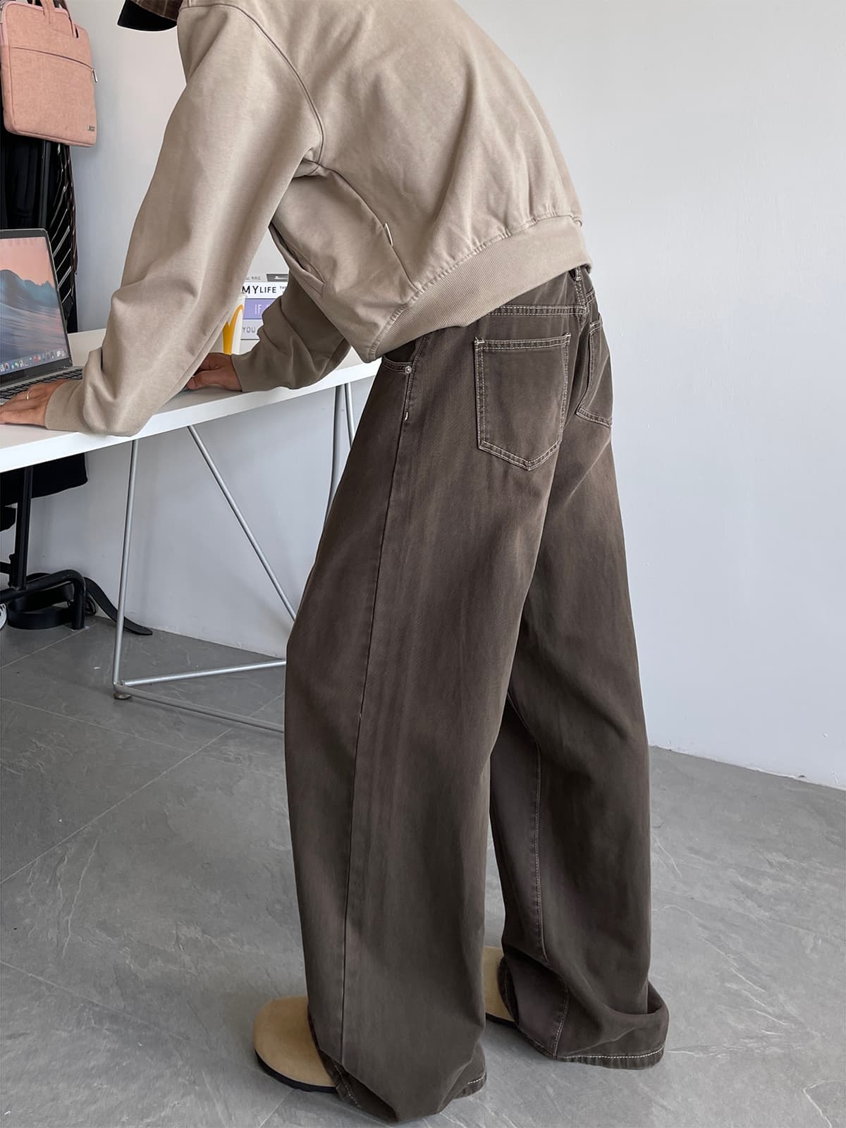 タックワイドパンツ ゆったりシルエットタックワイドパンツ