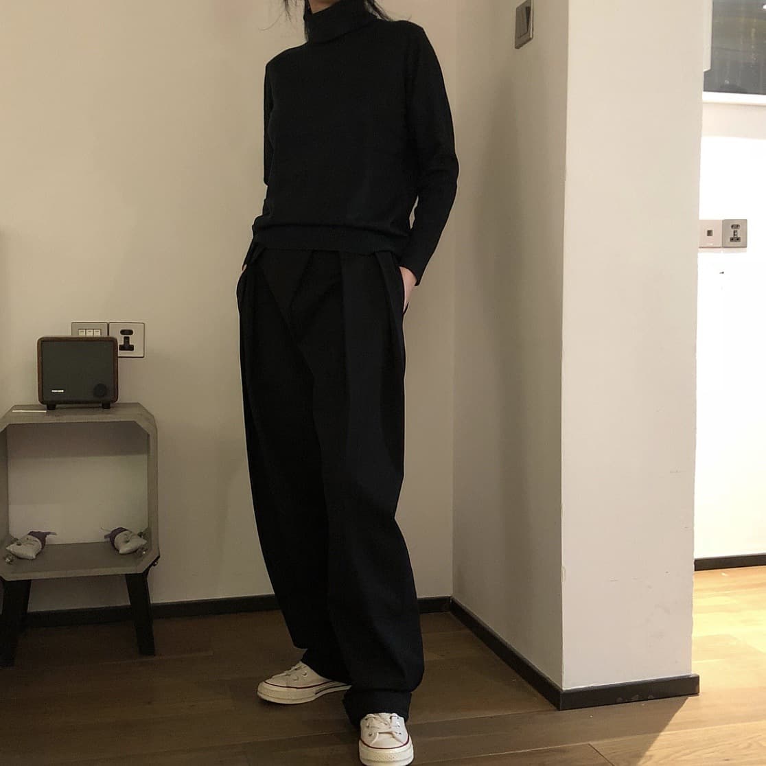 タックワイドパンツ ゆったりタック入りストレッチパンツ