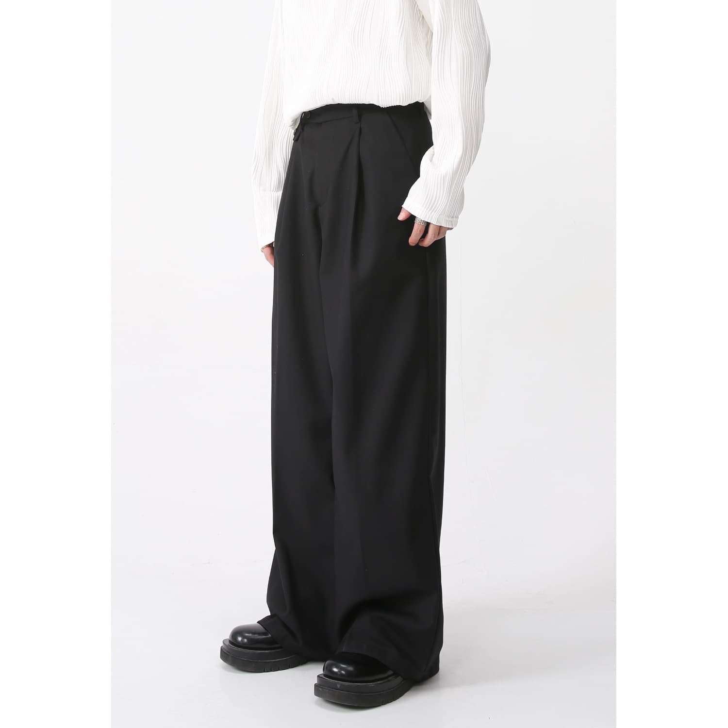 タックワイドパンツ ゆったりタックストレッチパンツ