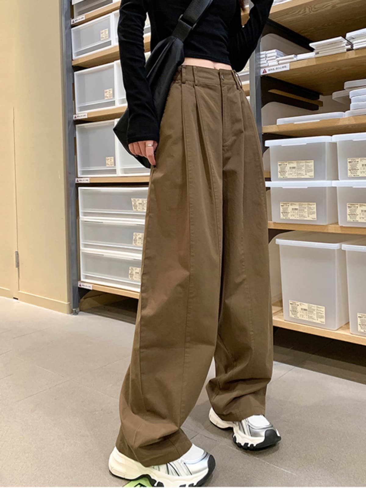 タックワイドパンツ ドレープフォルムタックワイドパンツ