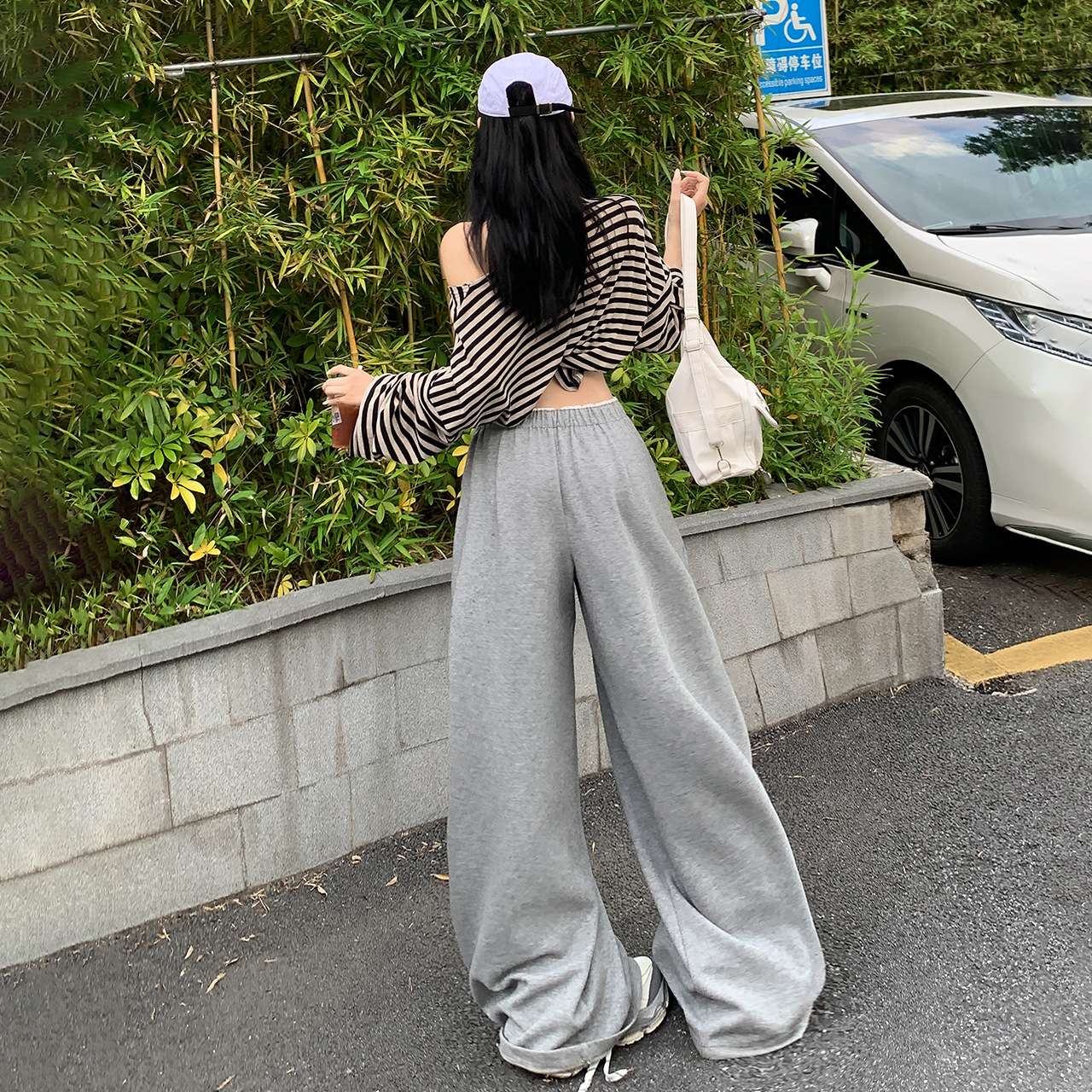 快適着心地ゆったりタックワイドパンツ