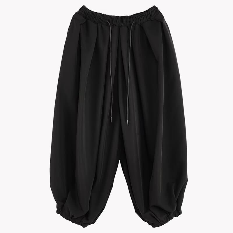 タックワイドパンツ 黒のゆったりサルエル袴パンツ メンズ